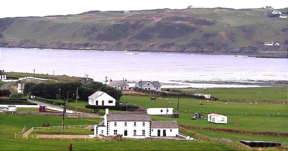 Biddy Ban'S Hotel Carnmalin Exterior foto