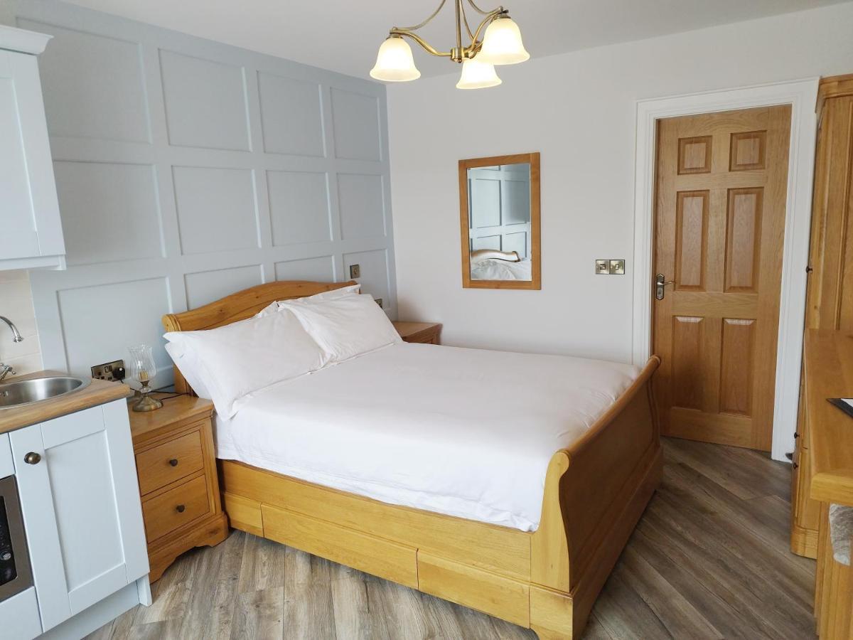Biddy Ban'S Hotel Carnmalin Exterior foto